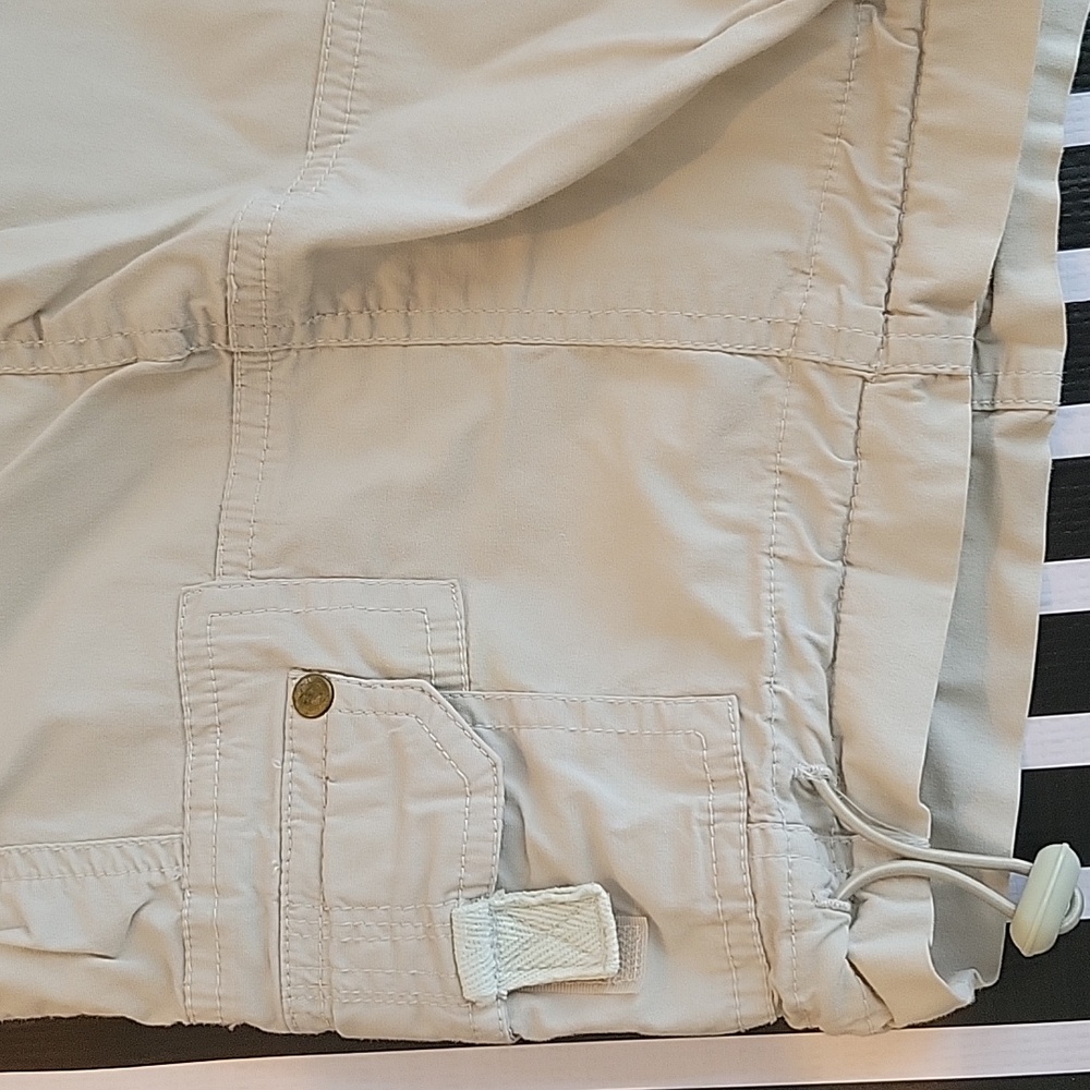 Khaki & Co Woman Shorts 18W - Picture 2 of 4